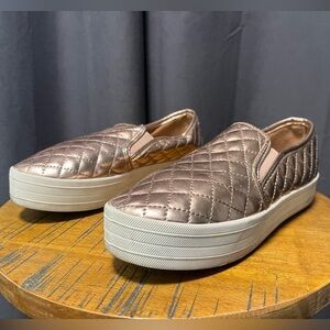 Breckelle’s Rose Gold Quilted Platform